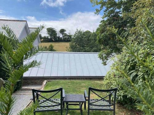 Kingsbridge Casa | The Loft Apartment @ Lower Coombe Royal