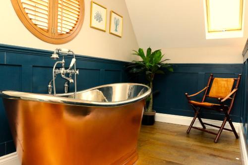 Gloucester Casa | The Loft at the Croft - Stunning rural retreat perfect for couples & dogs