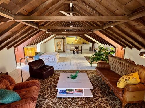Trafaria Apartamento | The Loft in Trafaria, Lisbon