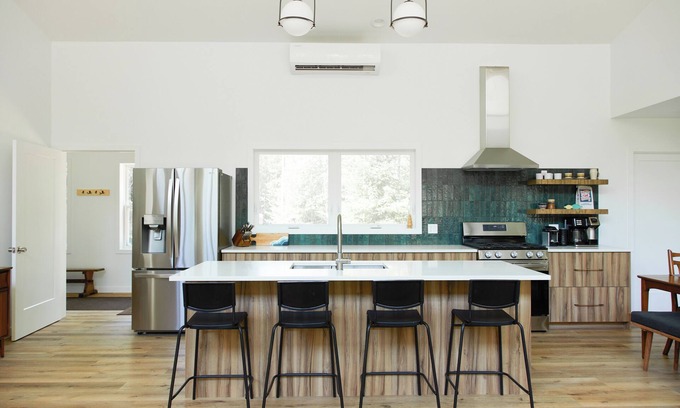 Selkirk Casa | The Loft on Birch Lane