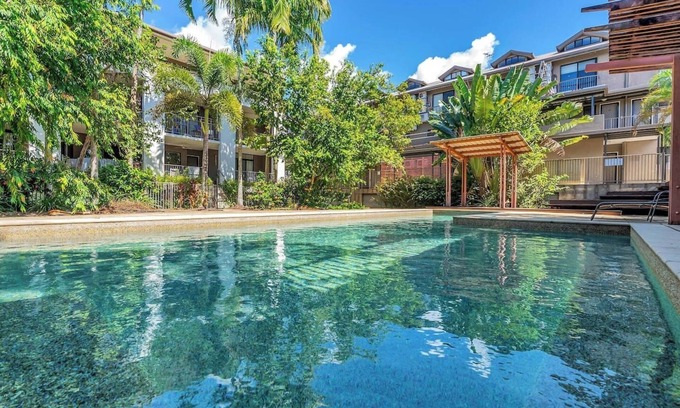 Parramatta Park Casa | The Loft Trendy Coastal Charm with Pool