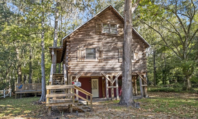 Nobleton Casa | The Log Cabin
