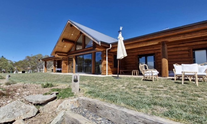 Moonbah Casa | The Log House - Jindabyne