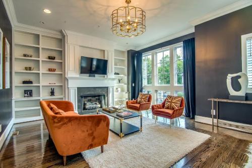Hillsboro West End Casa | The London on Acklen by Stay Local Nashville