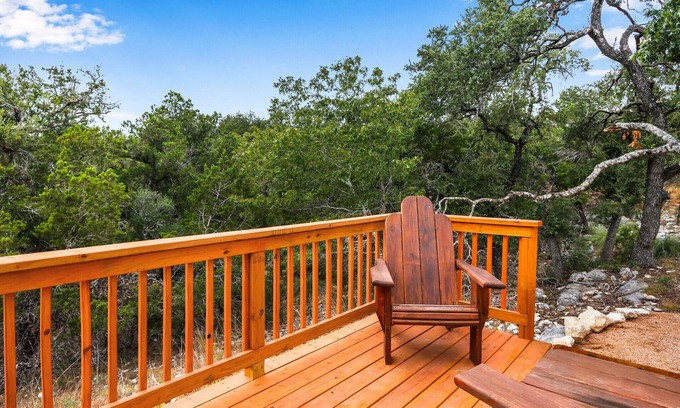 Dripping Springs Cabaña | The Longhorn at Harrod's Hill Country Hideaway