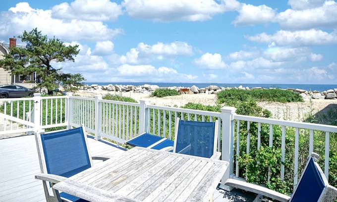 Camp Ellis Casa | The Lookout by Bayley Vacation Rentals