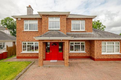 Mohill Casa | The Loughrin Suite