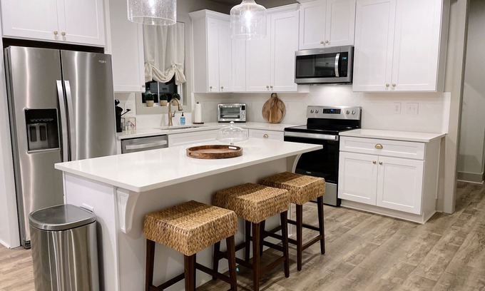 Auburn Cabaña | The Loveliest Cottage on the Plains!