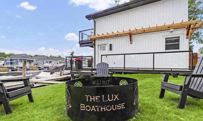 Sylvan Beach Cabaña | The LUX Boat House at the Cove-Sylvan Beach NY