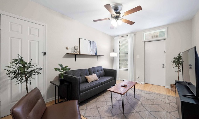 Short North Apartamento | The Luxe Pearl Residences 872