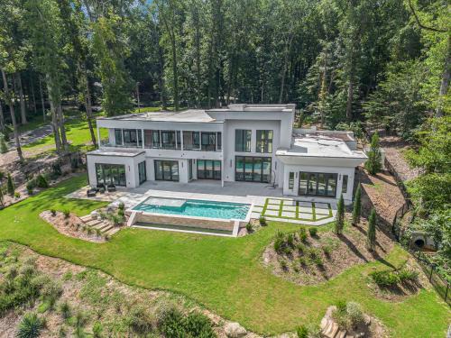 Jonesboro Apartamento | The Luxe Waterside Retreat