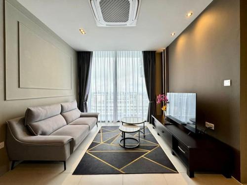 Taman Charming Apartamento | The Luxury Podium3R2B, 8pax YPM103