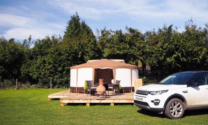 Emsworth Casa | The Old Dairy Farm Luxury Yurt 3