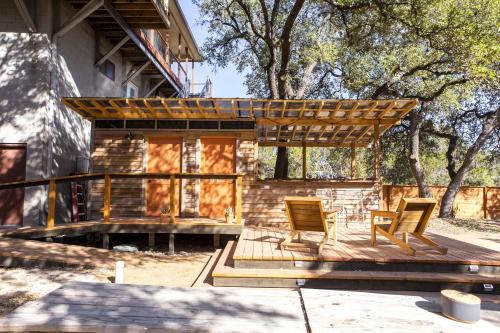 Lakeway Otro | The Macaw Yurt in Lakeway, TX