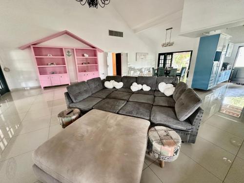 Willemstad Casa | The Main-house in Yemaya Heart n Home Curaçao