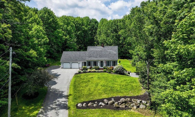 Sidney Casa | The Maine Experience: Where expansive nature meets modern comfort...