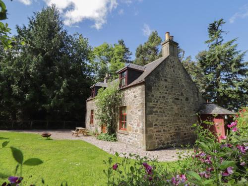 Elgin Casa | The Mains