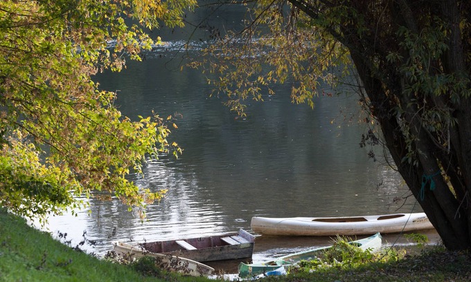 Saint-Seurin-de-Prats Casa | The Maison de la Fontaine is located just a few dozen meters from the Dordogne River.