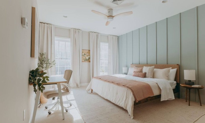 Lancaster Apartamento | The Maisonette on Duke | King Bed, Chic, Downtown Lancaster