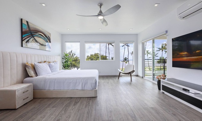 Portlock Casa | The Makai Manor - Beautiful Newly Built Spacious Home