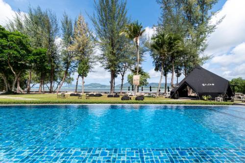Wichit Complejo | The Mangrove Phuket by Blu Monkey