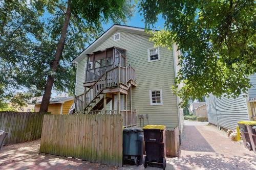 Beach Institute Apartamento | The Manor at Forsyth Gardens