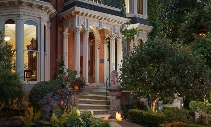 Downtown Buffalo Hotel | The Mansion On Delaware Ave