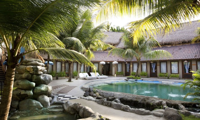 Sayan Hotel | The Mansion Resort Hotel & Spa