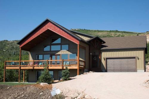 Garden City Casa | The Maple Retreat