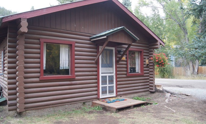 Lake City Cabina | The Marigold Cabin with Mountain Views