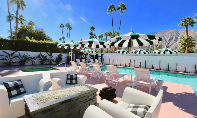 Warm Sands Hotel | The Marley by AvantStay – Mid-Century Modern Retreat with Pool & Mountain Views