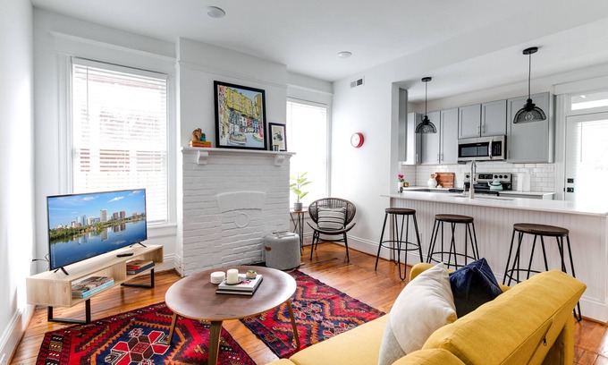 Church Hill Casa | The Marshall, 2BR/BA Church Hill Retreat