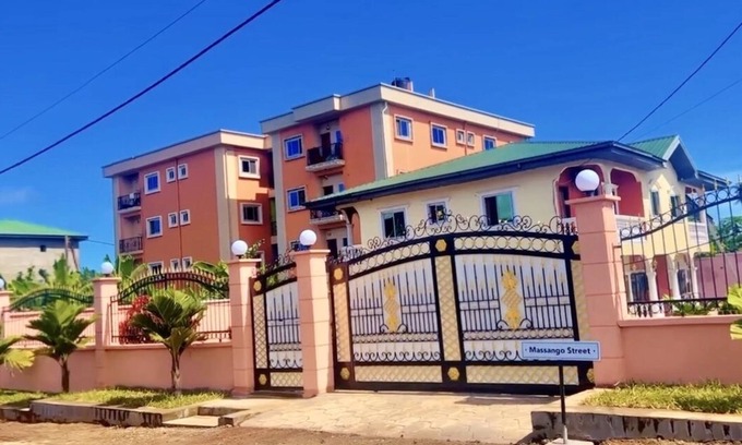 Limbe Casa | The Massango Guesthouse. Stunning 3-Bedrooms GuestHouse in Limbe Cameroon.