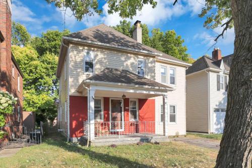 Grandview Heights Casa | The Meadow Adventure