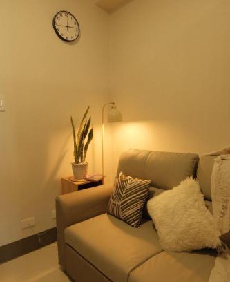 Highway Hills Apartamento | The Metro Suite - 1BR Condo 36F with City View