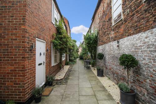 Yarm Apartamento | The Mews Cottage, with parking, Yarm