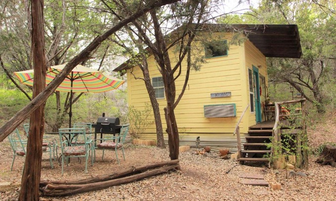 Marble Falls Casa | The Mexico Cabin at Creekside Camp & Cabins
