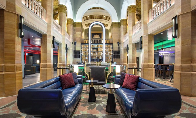 The Loop Hotel | THE MIDLAND HOTEL, Chicago, a Tribute Portfolio Hotel