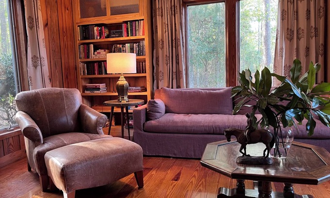 Springfield Cabina | The Mill House - a charming 2-bedroom guest house on 1200 acre tree farm estate