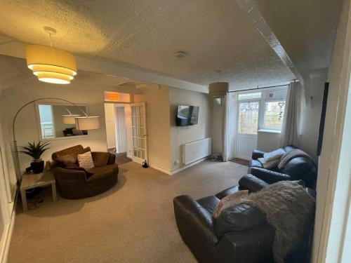Camelford Casa | The Mill Leat and Grain Store Annex sleeps 8