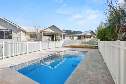 Milton Casa | The Milton Haven - Pet Friendly & Heated Pool