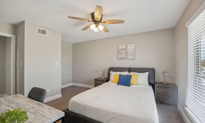 South Arlington Apartamento | The Mirage 270 I Comfy 2 Bed 2 Bath
