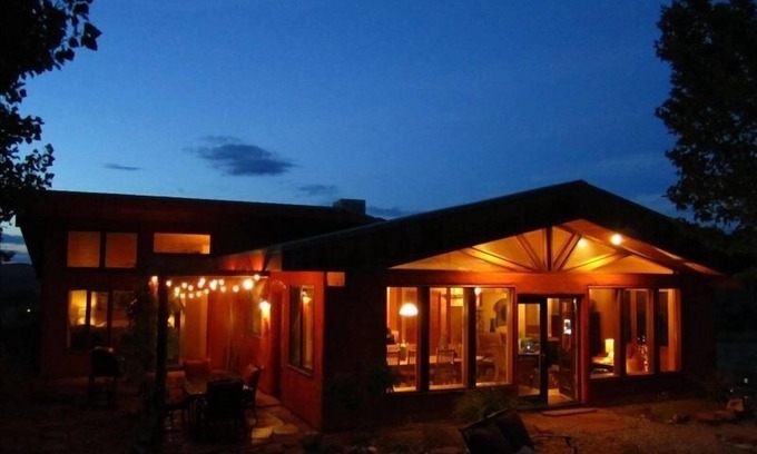 Moab South Valley Casa | The Moab Pearl Ecolodge I Peaceful Retreat I Private Hot Tub I 360° Views!