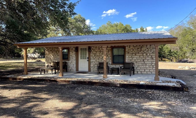 Wimberley Cabina | The Mockingbird Inn