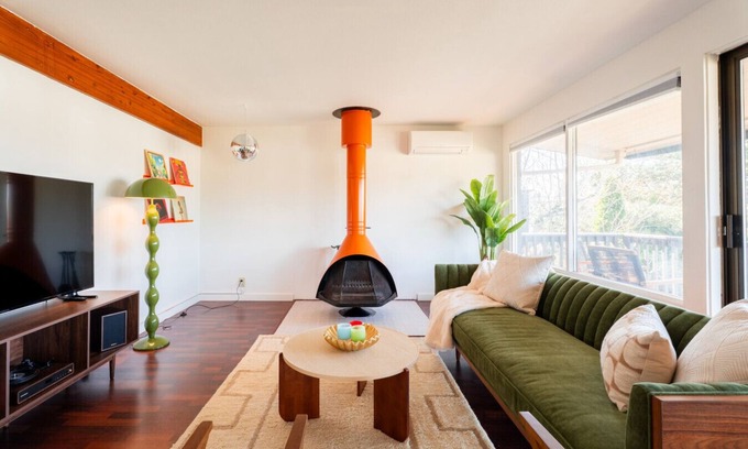 Laurelhurst Apartamento | The Mod House | Stylish 3BR Retreat Near UW