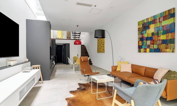 Leichhardt Casa | The Mod Striking Split Level Gem in Sydneys West