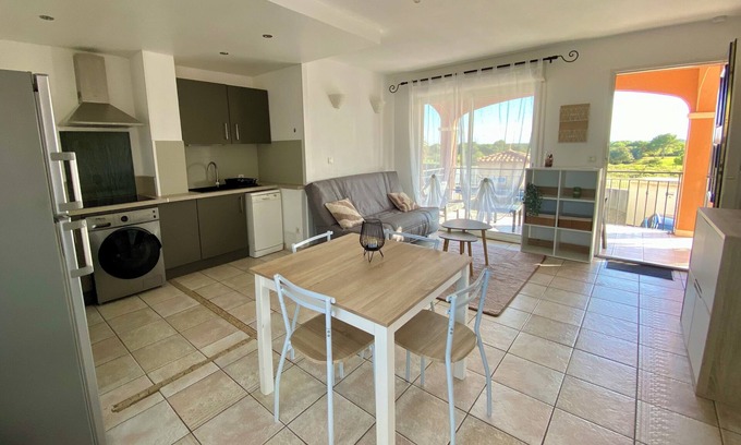 Beziers Apartamento | The modern, comfortable apartment at Golf Saint Thomas