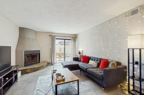 Security Acres Apartamento | The Modern Mirage