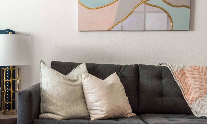 North University Apartamento | The Modern | Sleeps 5 | Central near U of Texas!