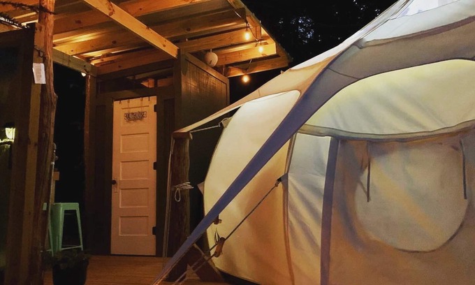 Weaverville Alquiler De RV | The Moonlight - Glamping with Golf Cart and Soaking Tub on Homestead